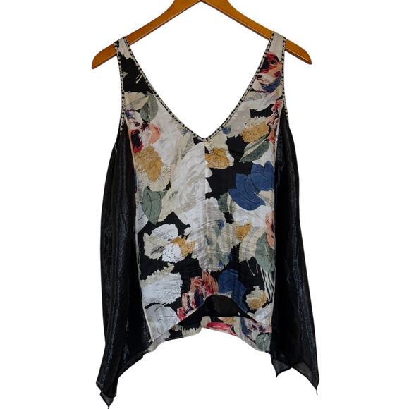NWOT Elizabeth and James Top Women S Black Silk Floral Metallic Party Event - Picture 2 of 6